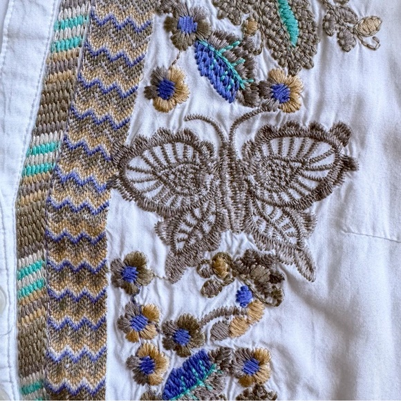 Luna Moon Floral Embroidered Tunic Top M Ivory Boho Sheer Roll Tab Sleeves Swim - Picture 7 of 11